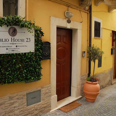 Publiohouse23 Hotel Sulmona Buitenkant foto